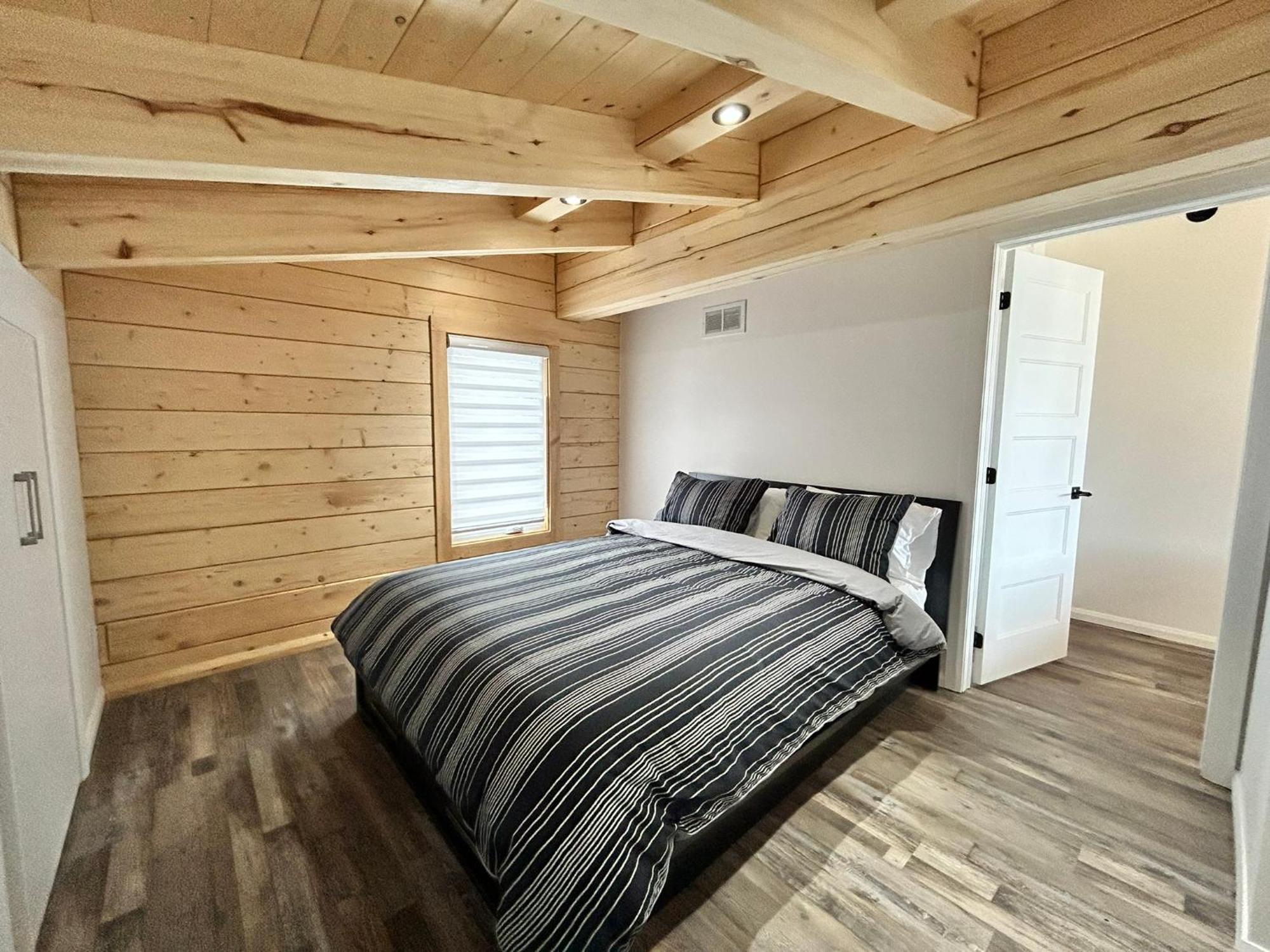 Chalets Domaine Otis Saint-Félix-d'Otis Exteriör bild